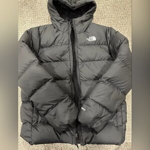Authentic north-face jacket, excellent condition, no stains.
